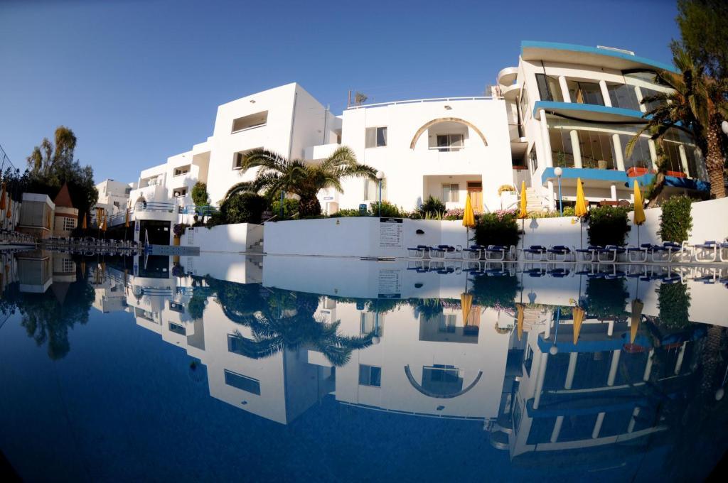 Апарт отель Club Salina Wharf Аура Экстерьер фото